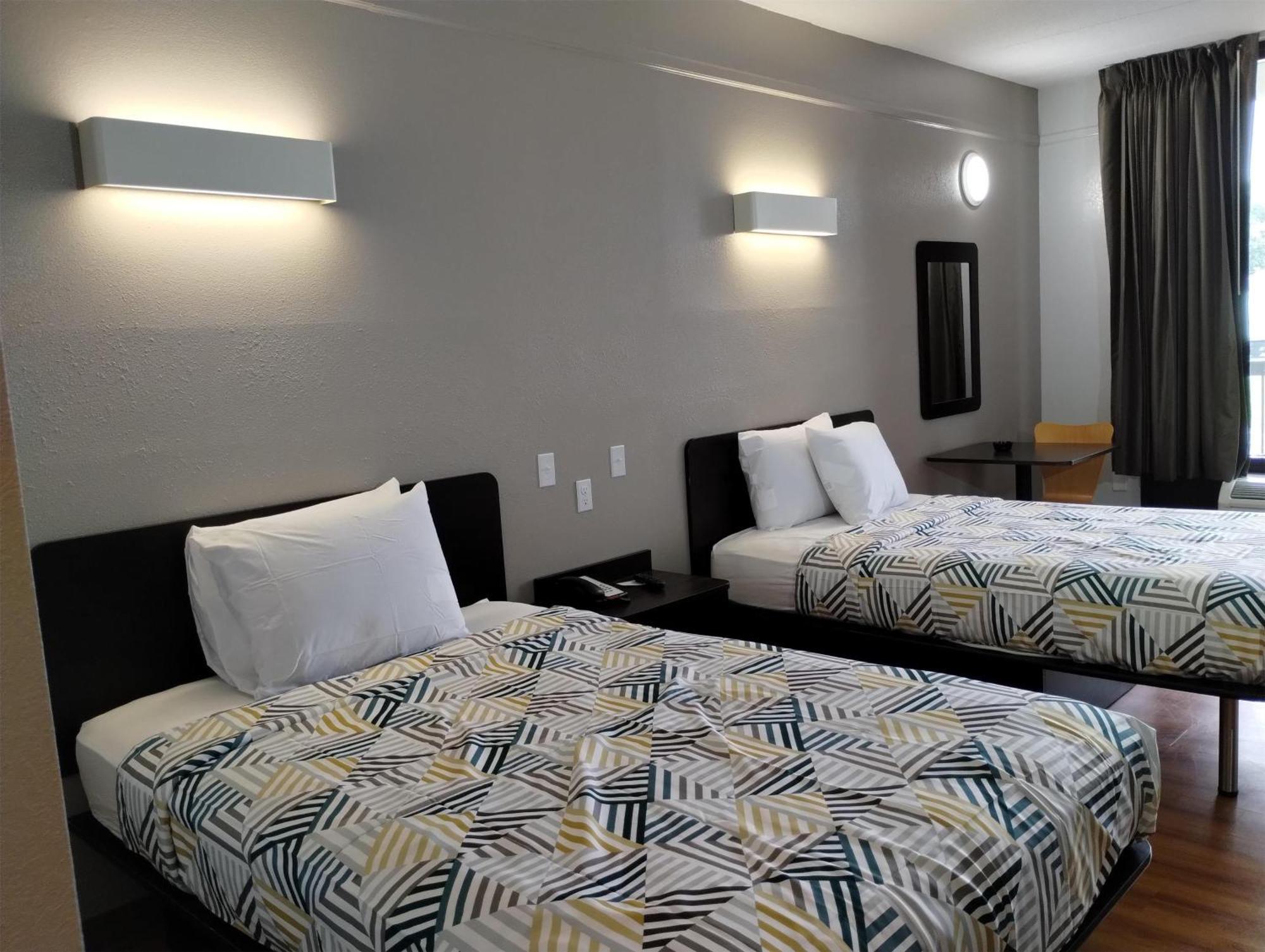 6-seaford, De 3* Seaford